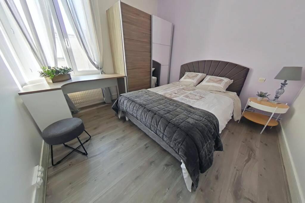 Place D'Erlon 70 - Appartement Tres Lumineux แร็งส์ ภายนอก รูปภาพ
